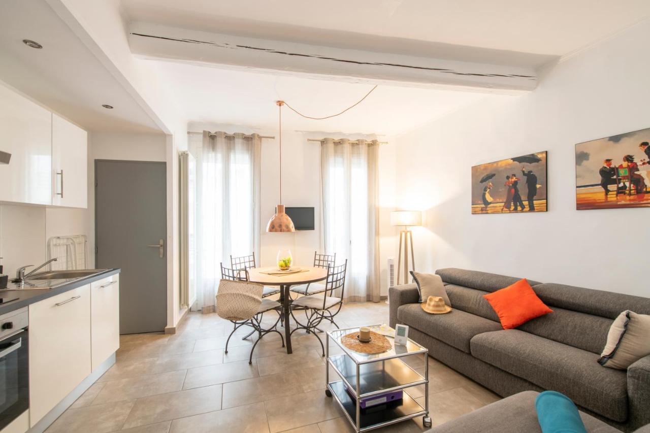 Suite Oisivete Avec Terrasse Vue Sur Patio Et Clim Montpellier Exterior foto